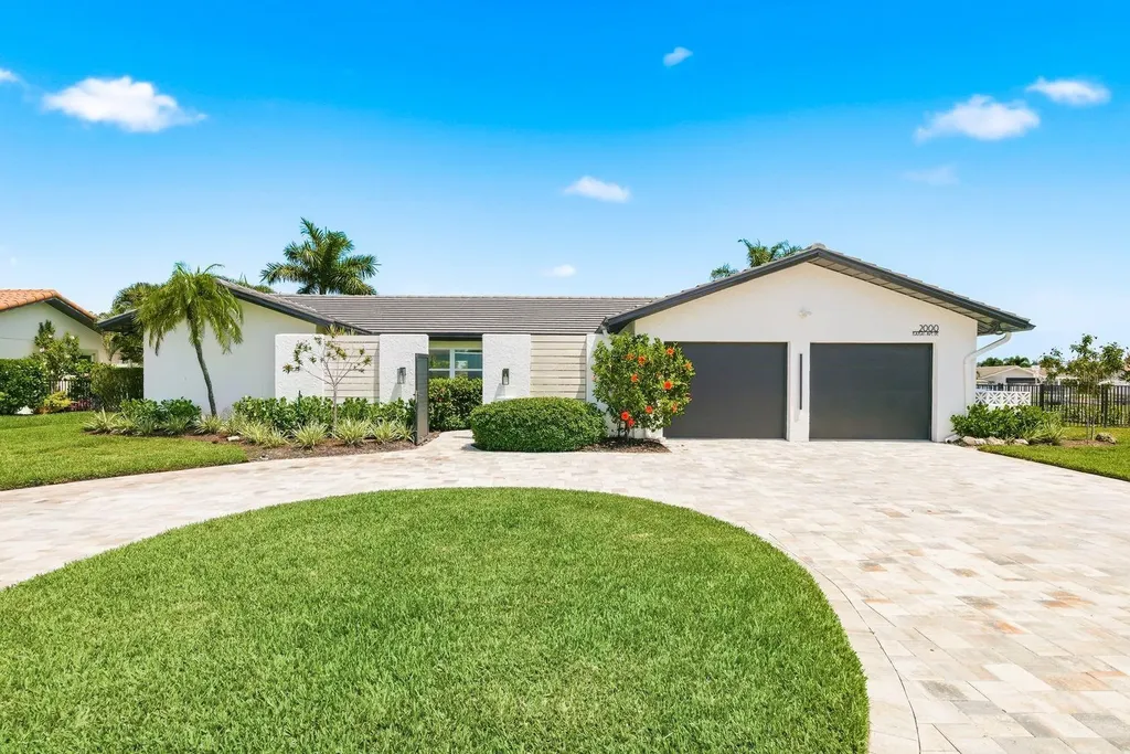 2000 Kansas Avenue NE St Petersburg FL 33703
