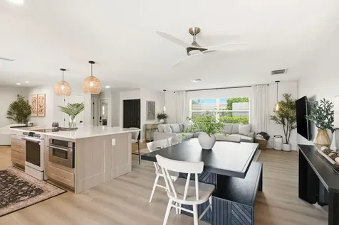 2000 Kansas Avenue NE St Petersburg FL 33703