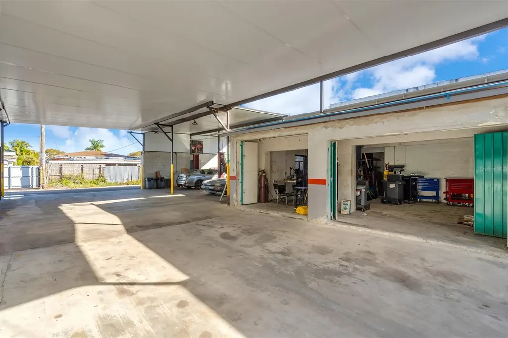 3219 SW 8th Street Miami FL 33135
