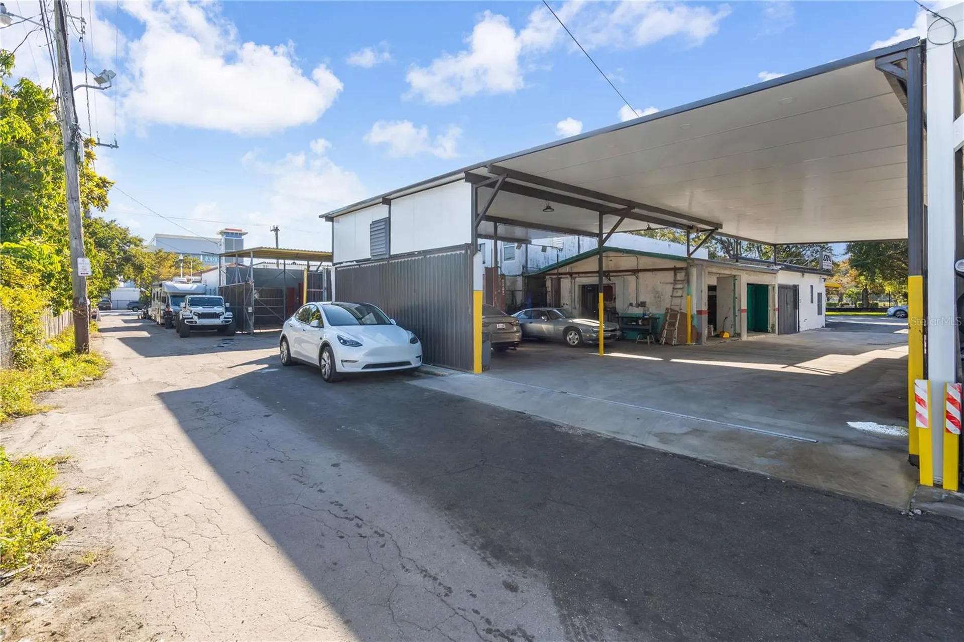 3219 SW 8th Street Miami FL 33135