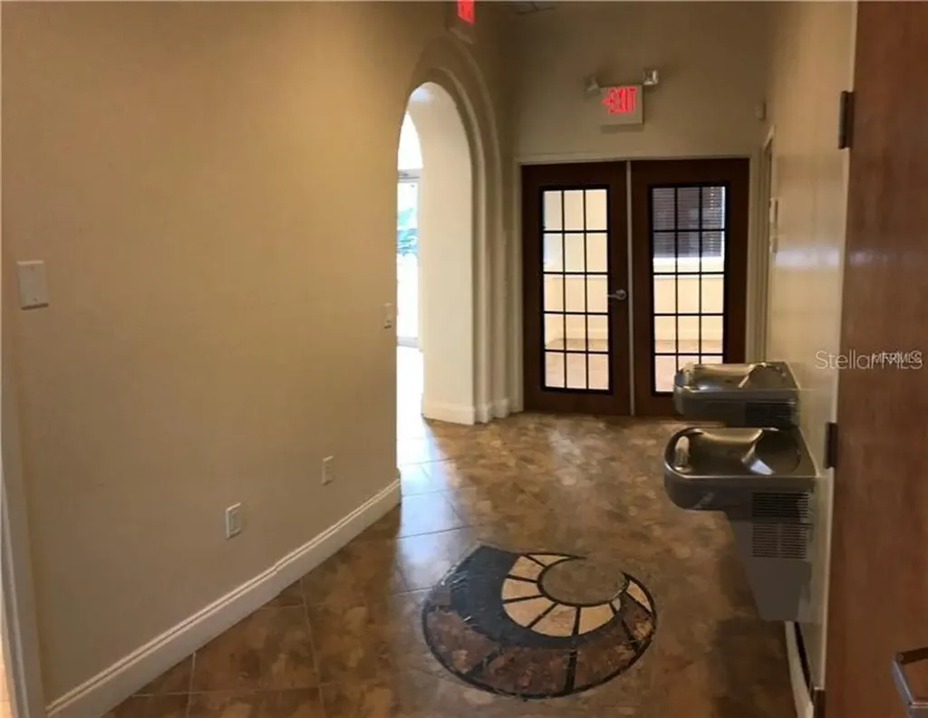 6236 Kingspointe Parkway Orlando FL 32819