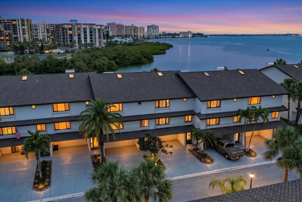 118 Marina Del Rey Court Clearwater Beach FL 33767