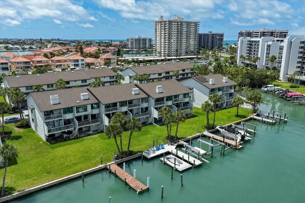 118 Marina Del Rey Court Clearwater Beach FL 33767