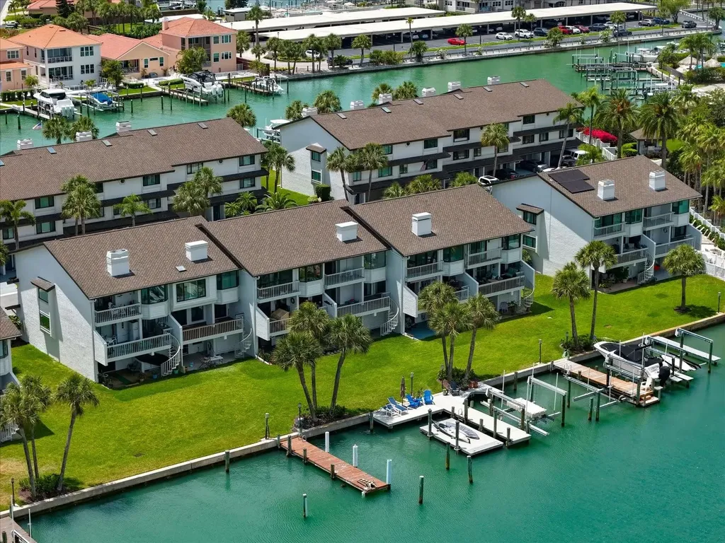118 Marina Del Rey Court Clearwater Beach FL 33767