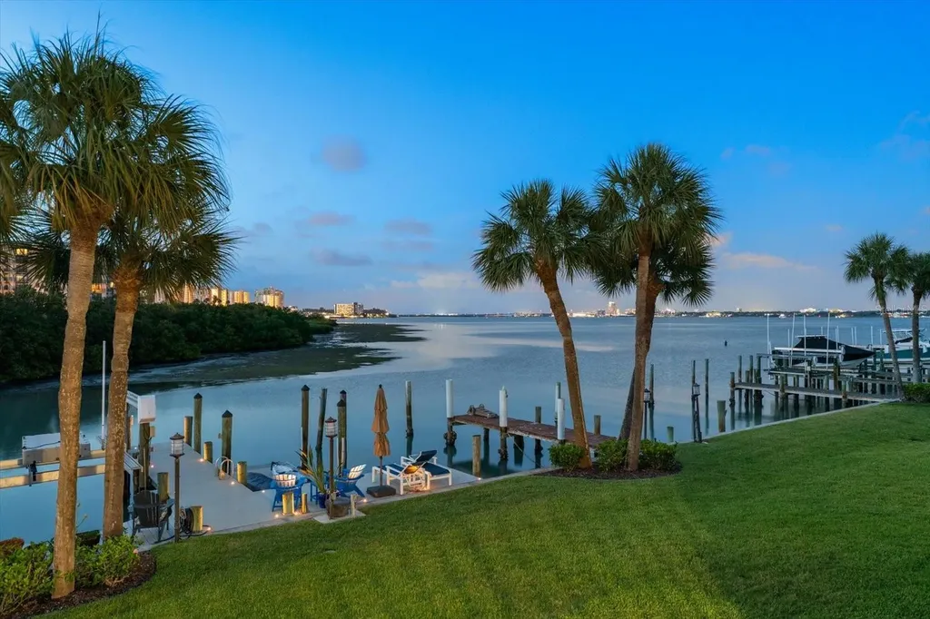118 Marina Del Rey Court Clearwater Beach FL 33767