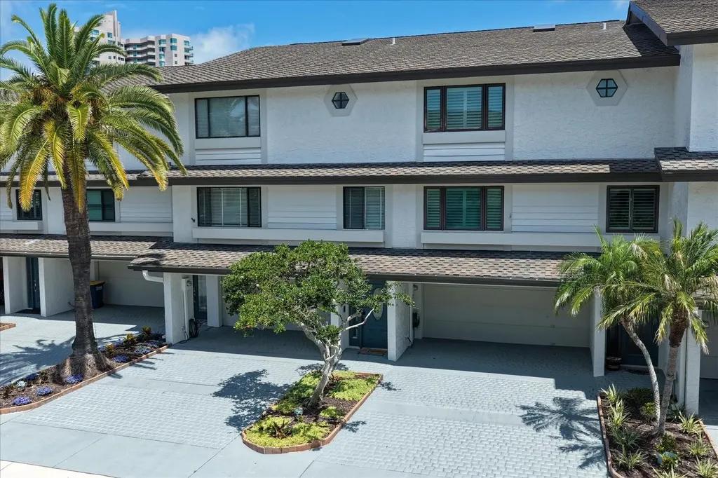 118 Marina Del Rey Court Clearwater Beach FL 33767