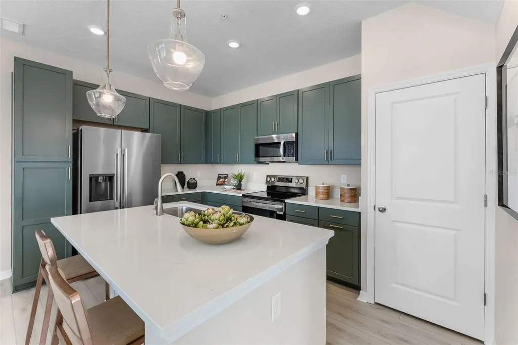 652 Emerald Grove Drive Apopka FL 32703