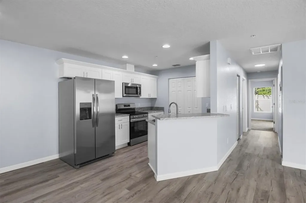 4153 Oak Loop Mulberry FL 33860