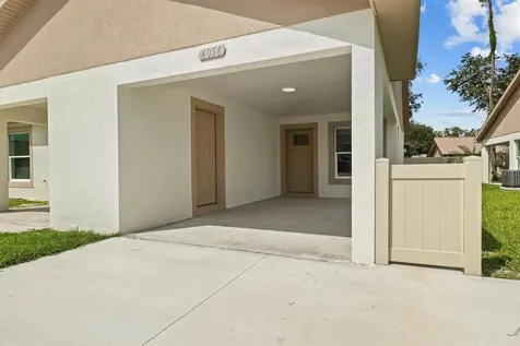 4153 Oak Loop Mulberry FL 33860