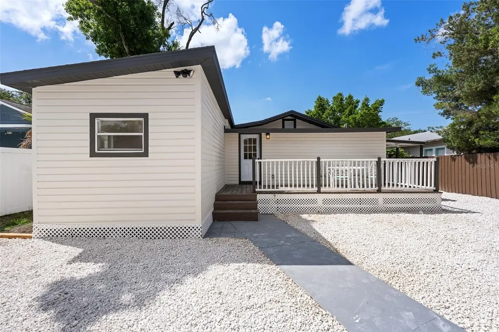 206 E North Street Tampa FL 33604