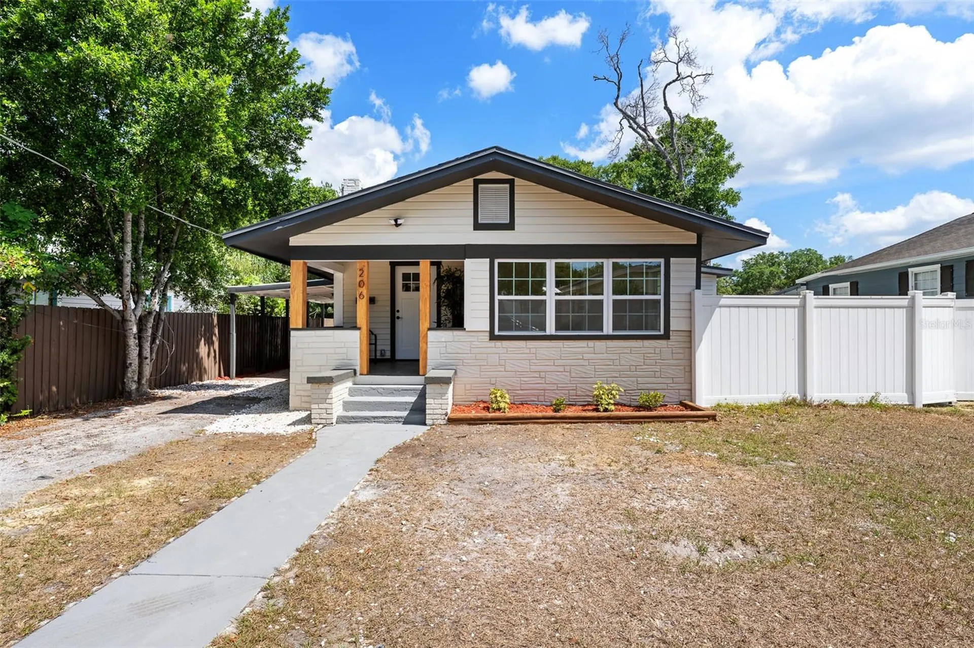 206 E North Street Tampa FL 33604