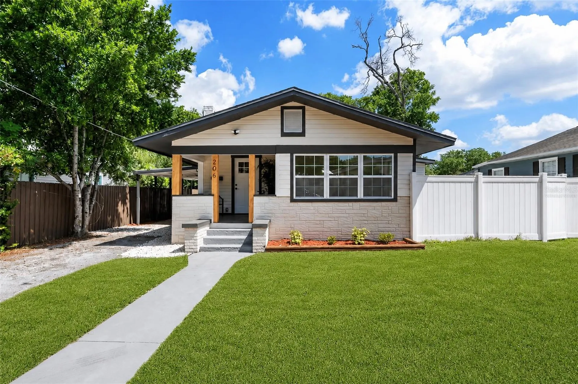 206 E North Street Tampa FL 33604