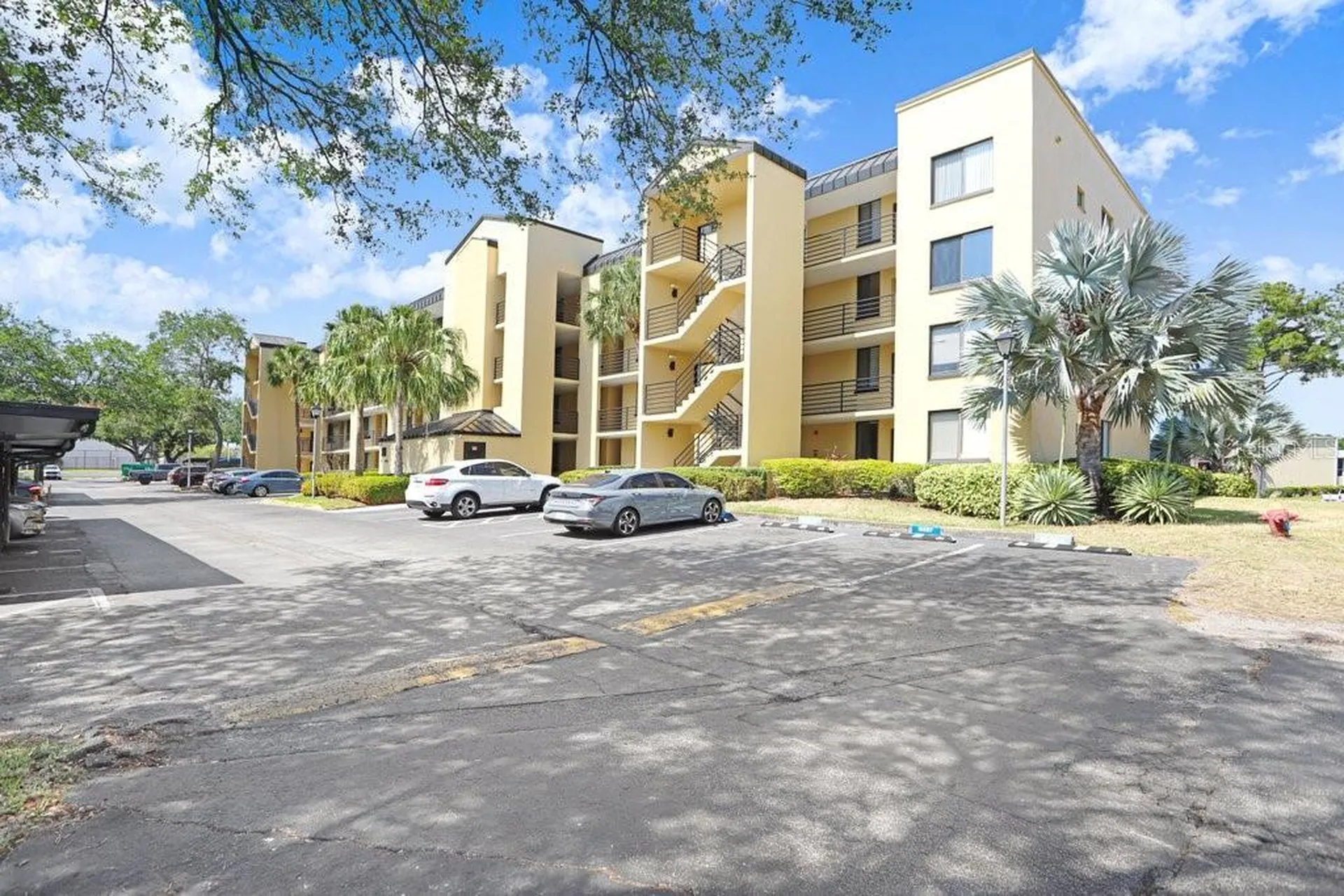 2424 W Tampa Bay Boulevard Tampa FL 33607