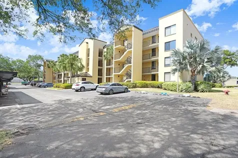 2424 W Tampa Bay Boulevard Tampa FL 33607