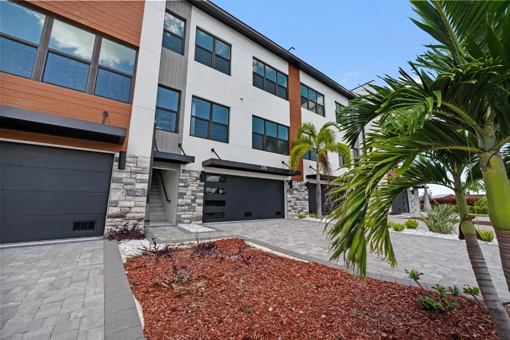 774 Gran Kaymen Way Apollo Beach FL 33572