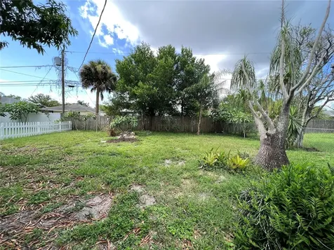 1535 Grove Street Clearwater FL 33755