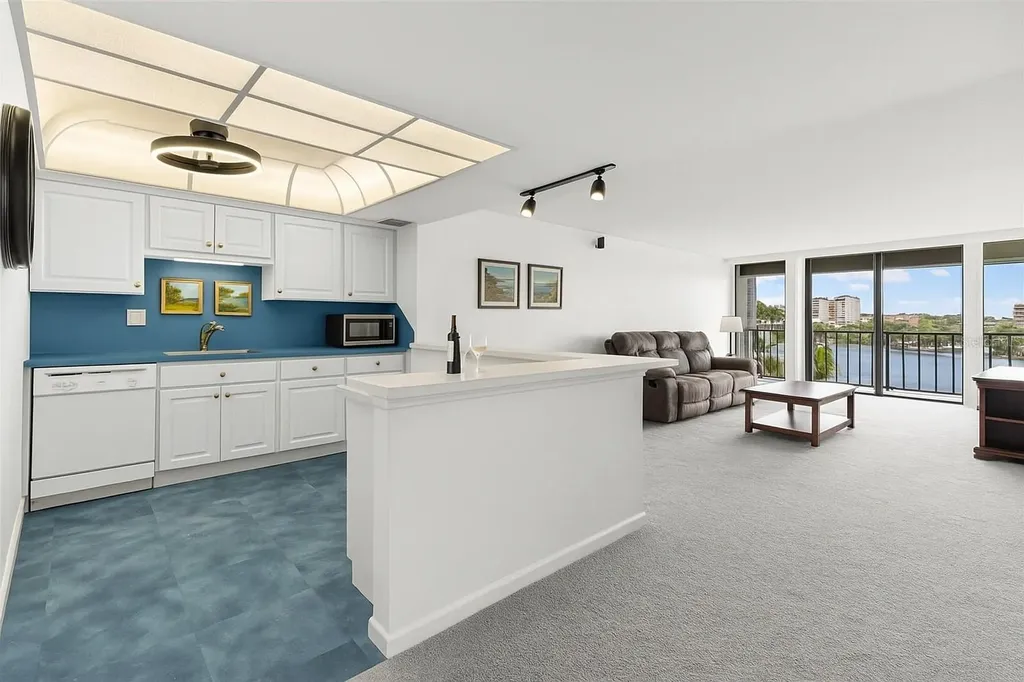 7400 Sun Island Drive S South Pasadena FL 33707