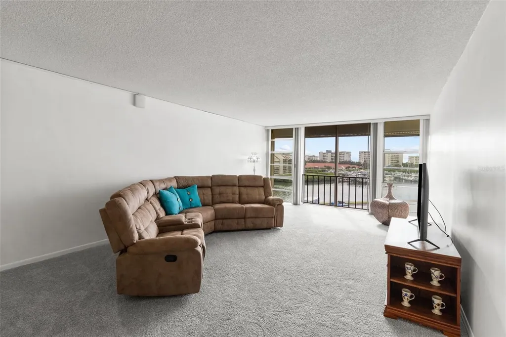7400 Sun Island Drive S South Pasadena FL 33707