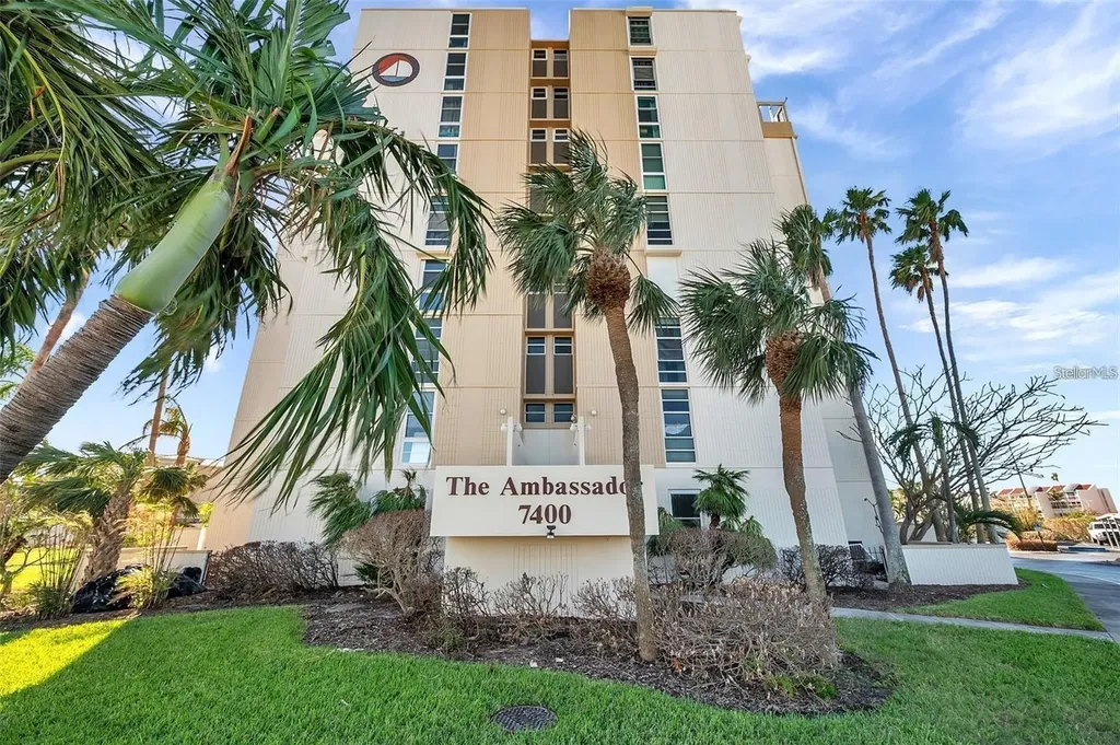 7400 Sun Island Drive S South Pasadena FL 33707