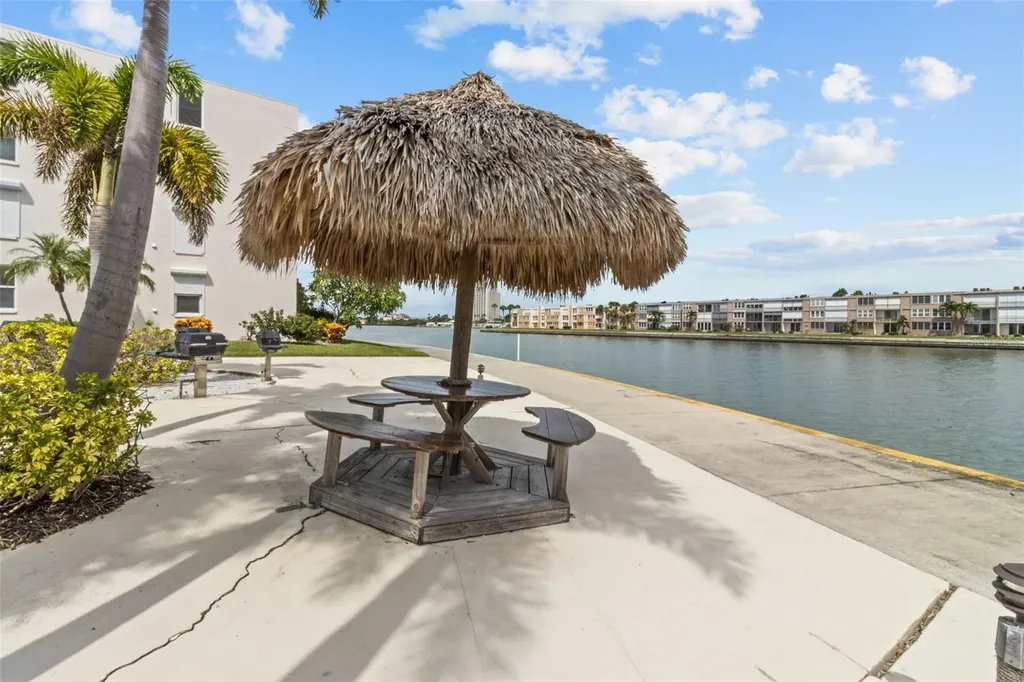7400 Sun Island Drive S South Pasadena FL 33707