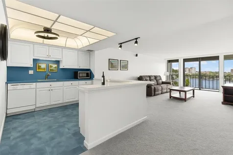 7400 Sun Island Drive S South Pasadena FL 33707
