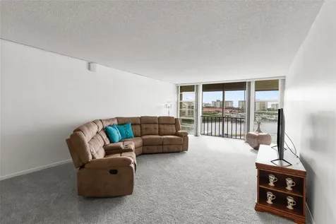 7400 Sun Island Drive S South Pasadena FL 33707