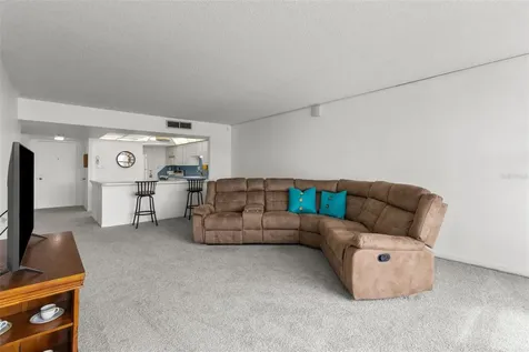 7400 Sun Island Drive S South Pasadena FL 33707