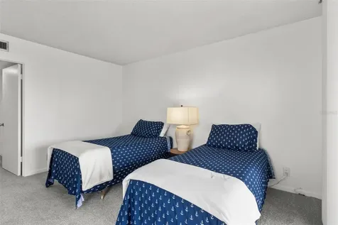 7400 Sun Island Drive S South Pasadena FL 33707