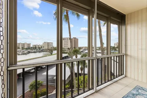 7400 Sun Island Drive S South Pasadena FL 33707