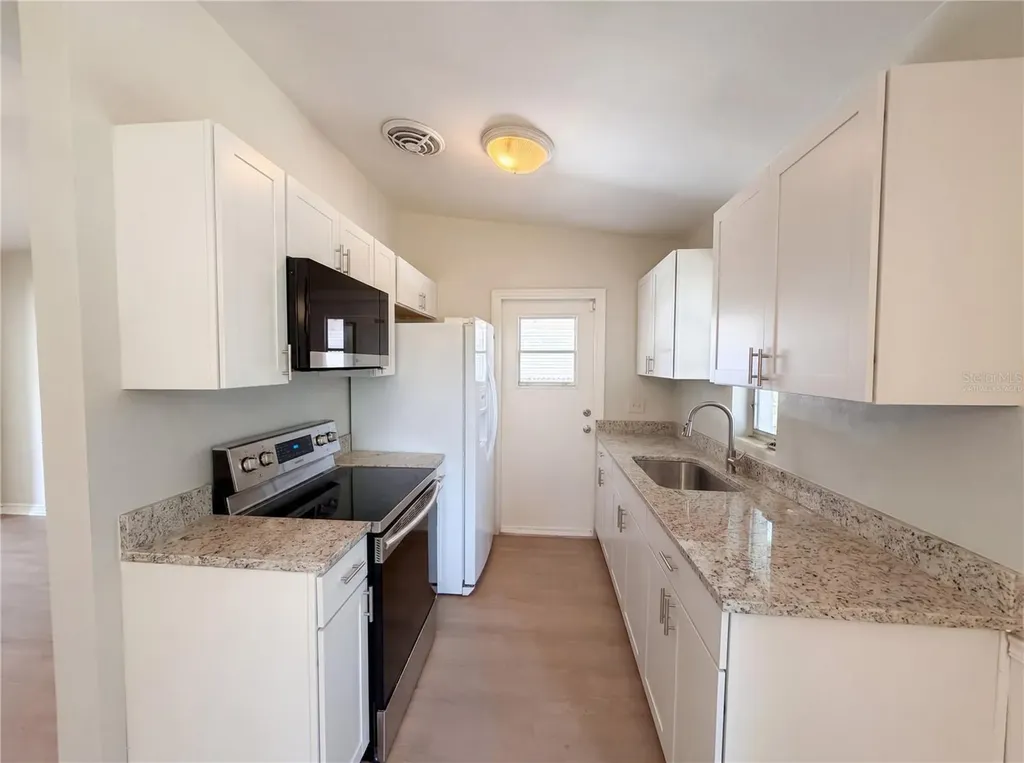 4616 Robbins Avenue Orlando FL 32808
