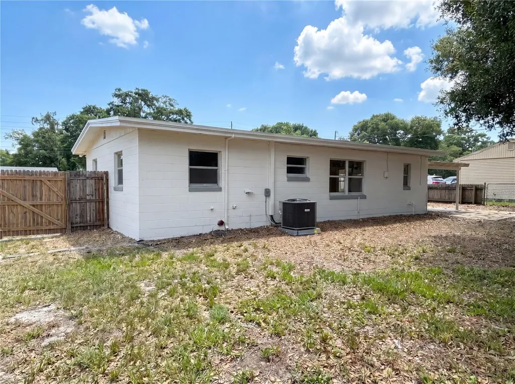 4616 Robbins Avenue Orlando FL 32808