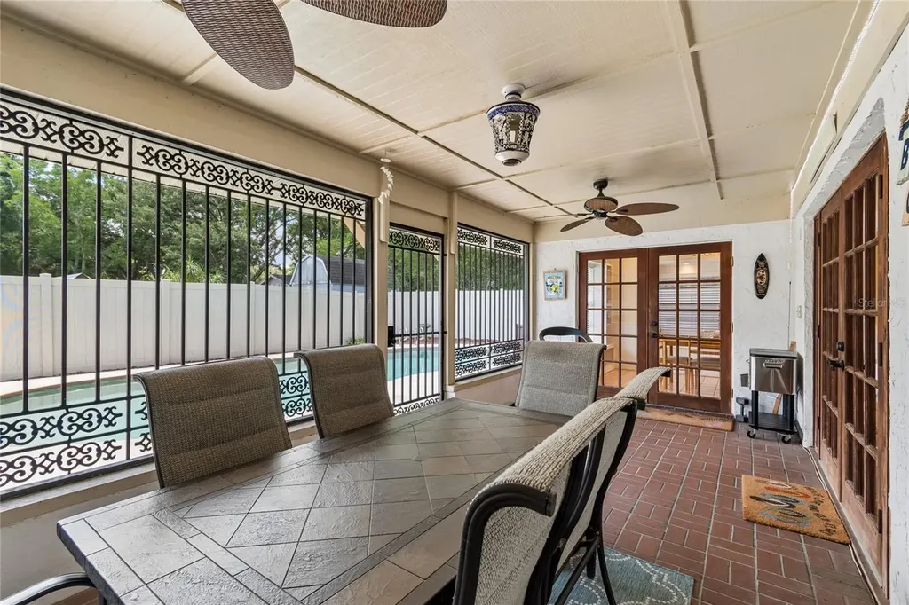 5127 Nashville Drive Tampa FL 33624