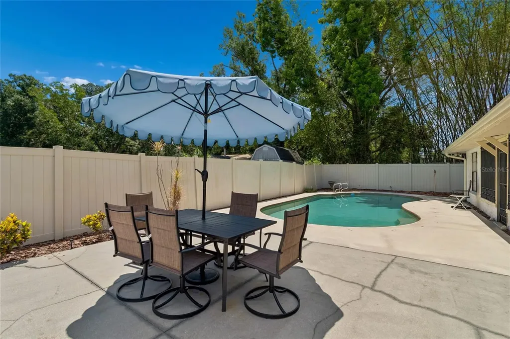 5127 Nashville Drive Tampa FL 33624