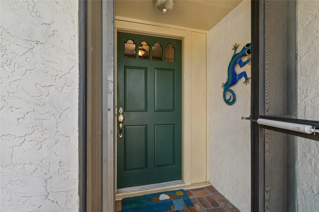 5127 Nashville Drive Tampa FL 33624