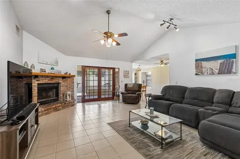 5127 Nashville Drive Tampa FL 33624