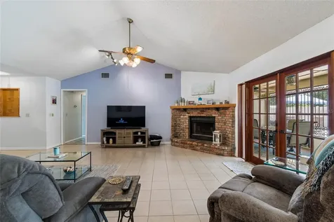 5127 Nashville Drive Tampa FL 33624