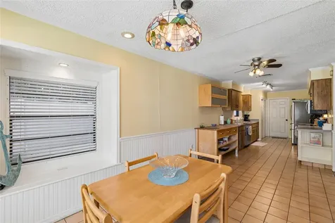 5127 Nashville Drive Tampa FL 33624