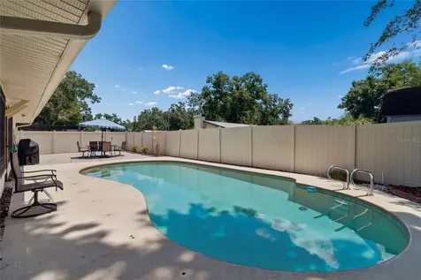 5127 Nashville Drive Tampa FL 33624
