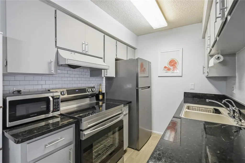 2715 72nd Street Court W Bradenton FL 34209