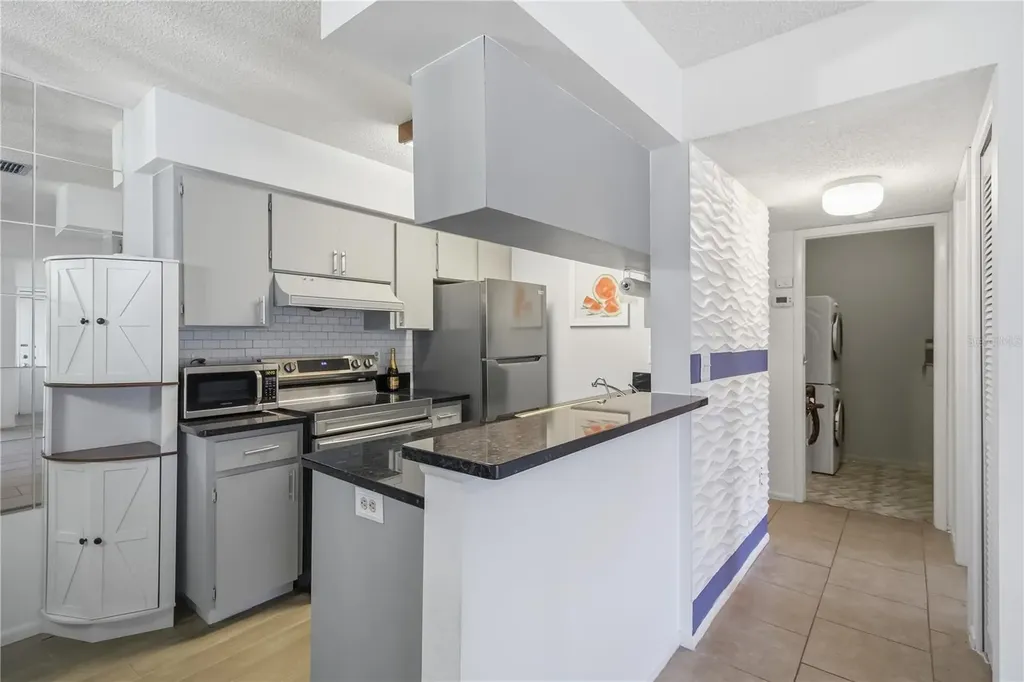 2715 72nd Street Court W Bradenton FL 34209
