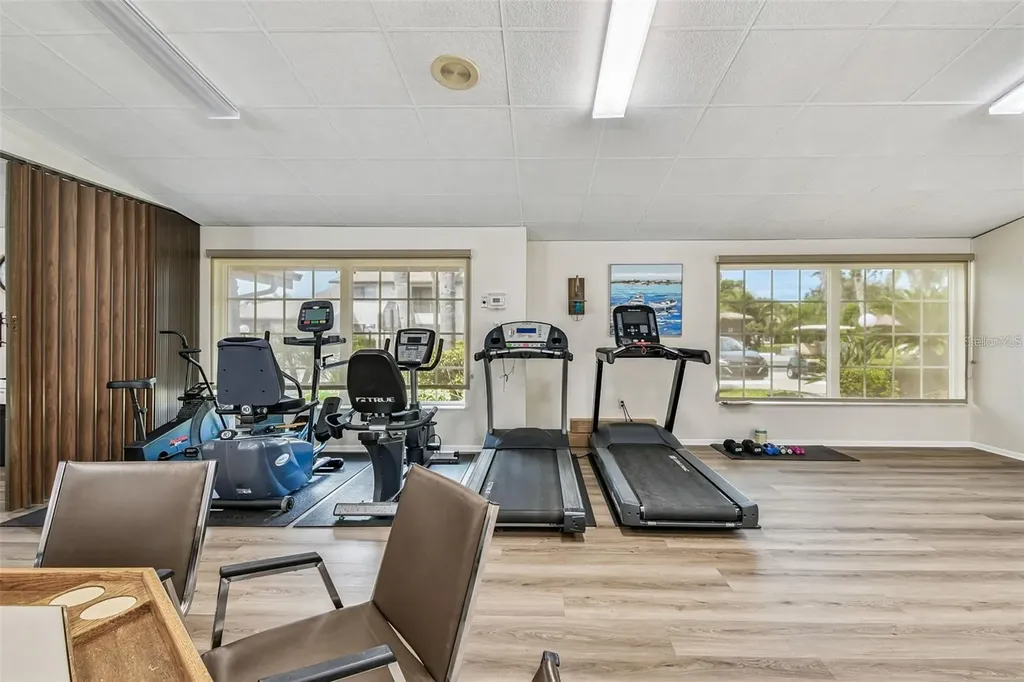 2715 72nd Street Court W Bradenton FL 34209