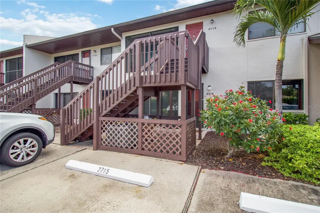 2715 72nd Street Court W Bradenton FL 34209