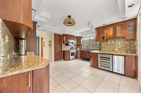 23 & 24 Hacienda Carabali Luquillo PR 00773