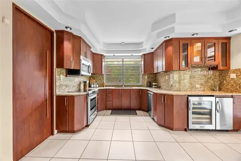 23 & 24 Hacienda Carabali Luquillo PR 00773