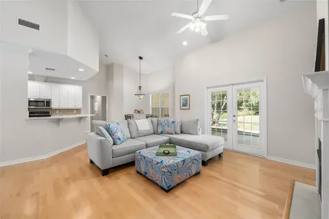 7418 White Oaks Road Alachua FL 32615
