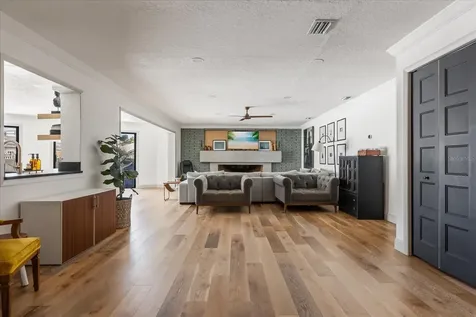 4072 Summerwood Avenue Orlando FL 32812