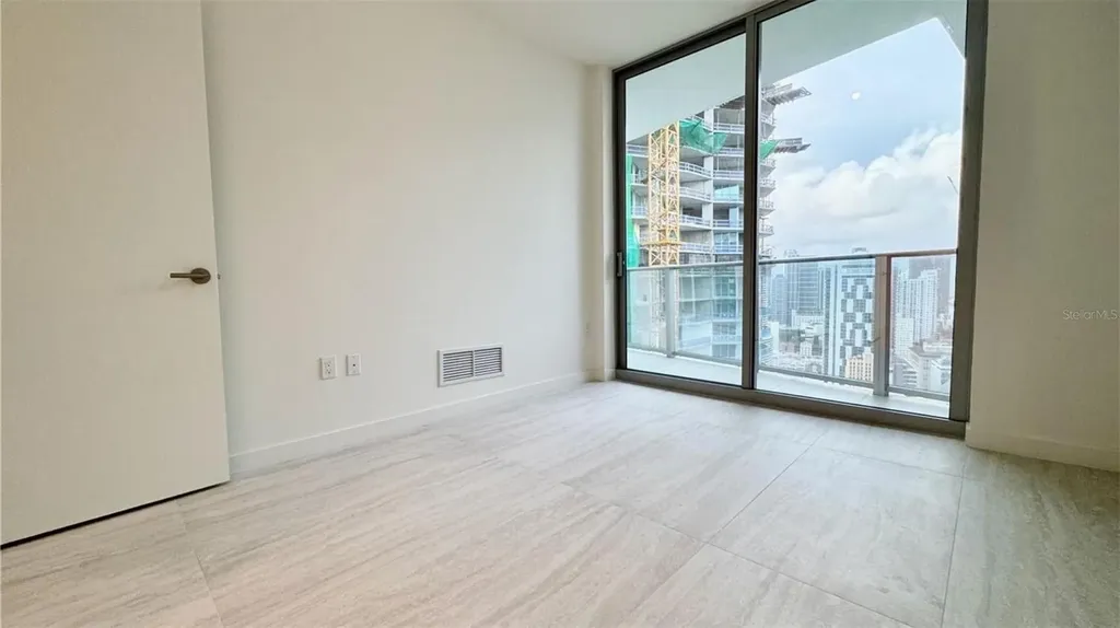 77 SE 5th Street Miami FL 33131