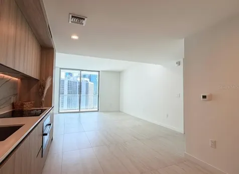 77 SE 5th Street Miami FL 33131