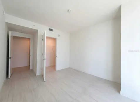 77 SE 5th Street Miami FL 33131
