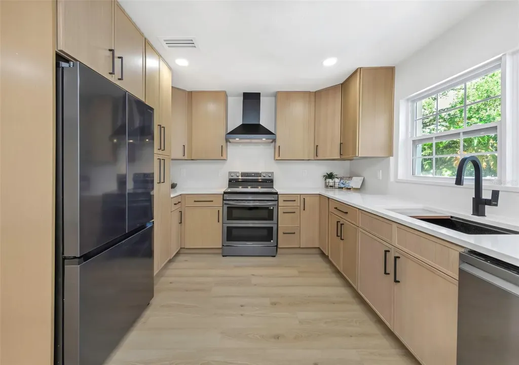 318 Mehlenbacher Road Belleair FL 33756